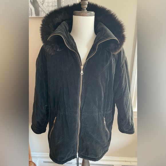 Albert Nipon 90’s Black Velour Jacket with Fur Trim - Picture 1 of 4